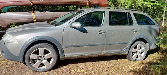 Skoda Octavia Scout 3 of 8
