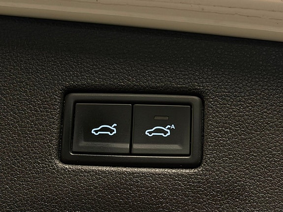 Volkswagen Tiguan 26 of 27