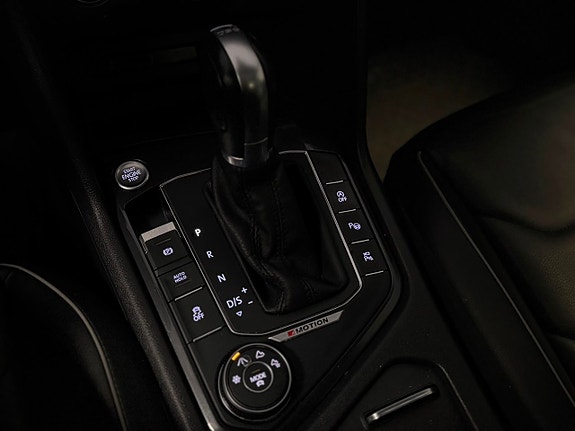 Volkswagen Tiguan 14 of 27