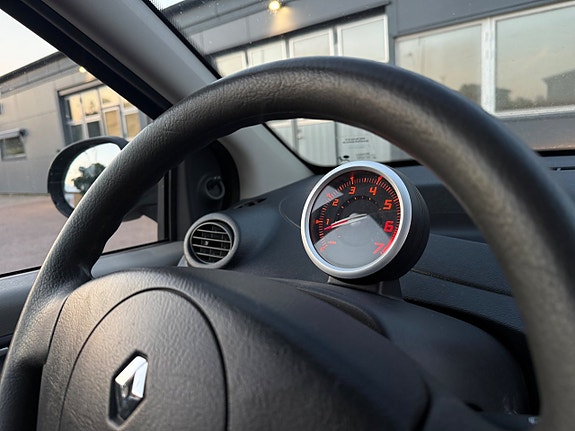Renault Twingo 20 of 29