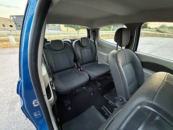 Renault Twingo 23 of 29