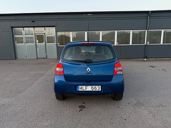 Renault Twingo 13 of 29