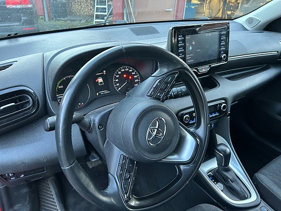 Toyota Yaris 5 of 5