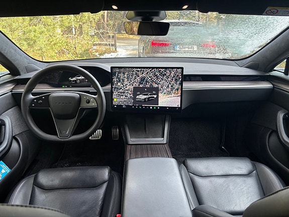 Tesla Model S 5 of 5