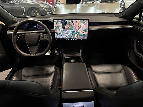 Tesla Model S 10 of 12