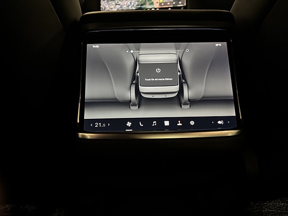 Tesla Model S 11 of 12