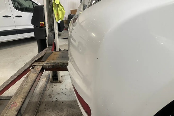Toyota Yaris 13 of 17