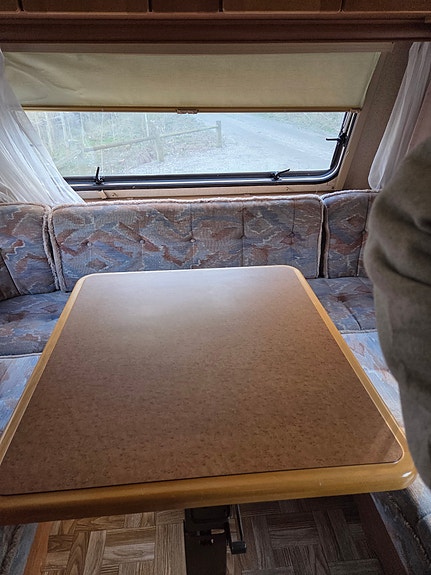 Knaus Knaus Azur 590 Tu 2 of 3