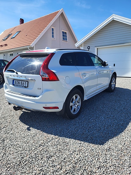 Volvo XC60 4 of 5