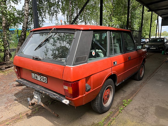 Land Rover Range Rover 2 of 5
