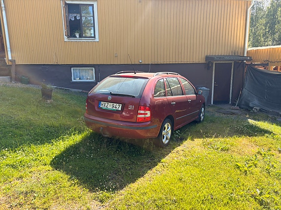 Skoda Fabia 4 of 5