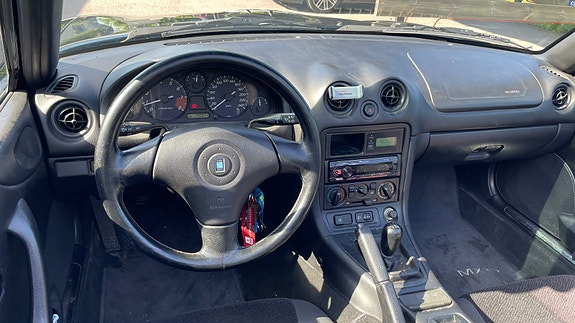 Mazda MX-5 3 of 3