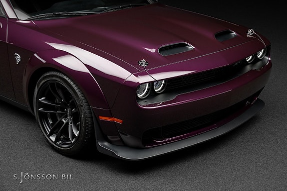 Dodge Challenger 14 of 28