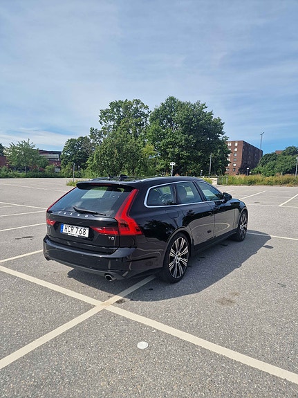 Volvo V90 3 of 5