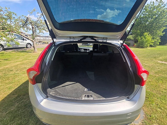Volvo V60 17 of 20