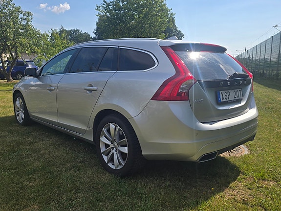 Volvo V60 8 of 20
