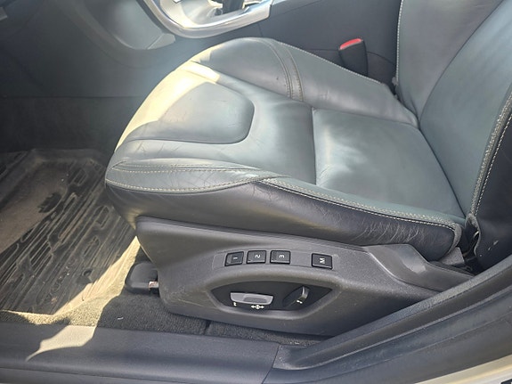 Volvo V60 12 of 20