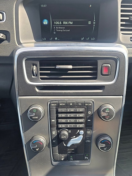 Volvo V60 15 of 20