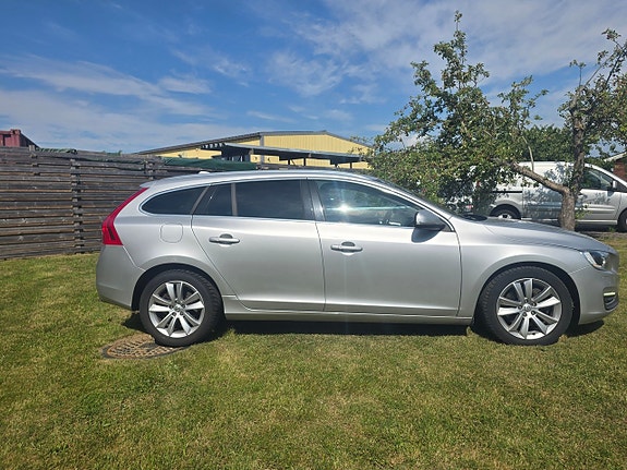 Volvo V60 6 of 20