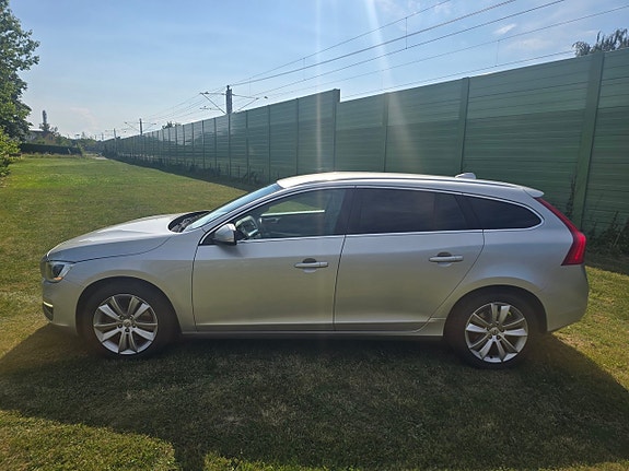 Volvo V60 5 of 20