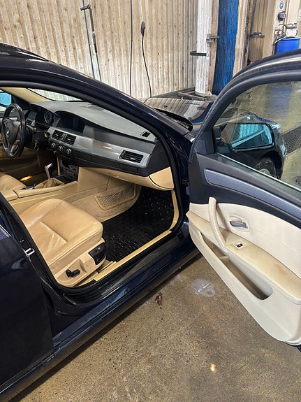 BMW 520d 5 of 5