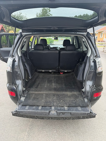 Mitsubishi Outlander 9 of 9