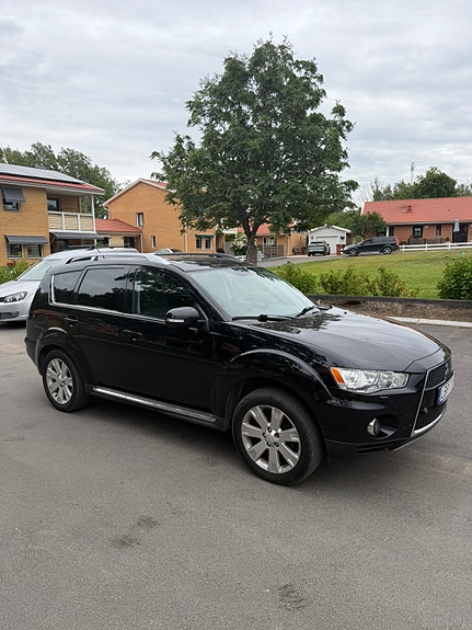 Mitsubishi Outlander 4 of 9