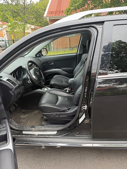Mitsubishi Outlander 7 of 9