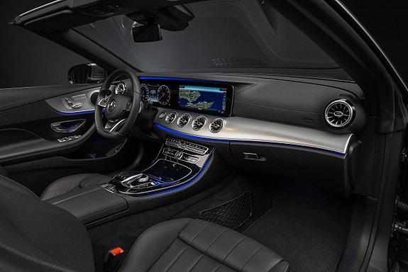 Mercedes-Benz E400 13 of 16