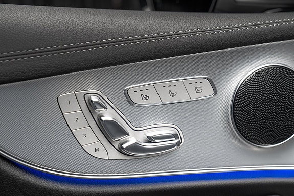Mercedes-Benz E400 15 of 16