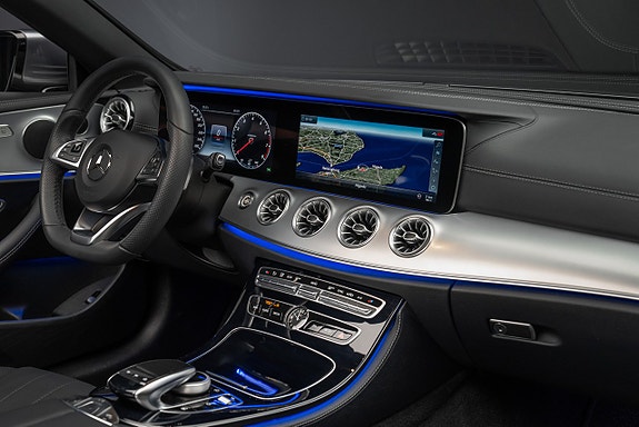 Mercedes-Benz E400 14 of 16