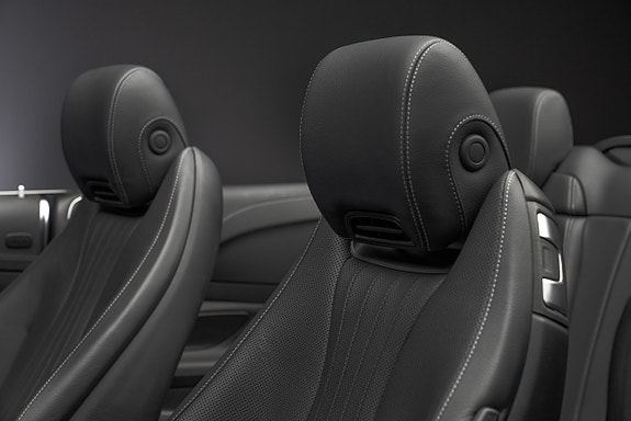 Mercedes-Benz E400 9 of 16