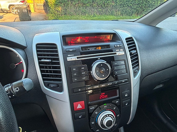 Kia Venga 6 of 12