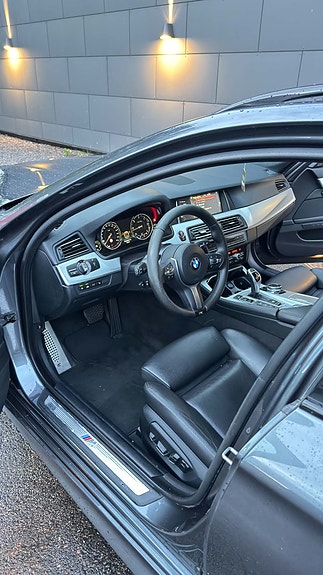 BMW 535d 2 of 5
