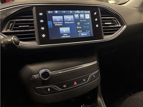 Peugeot 308 17 of 26