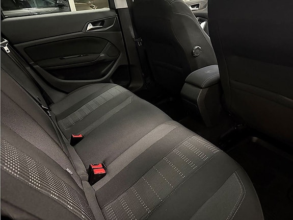 Peugeot 308 7 of 26