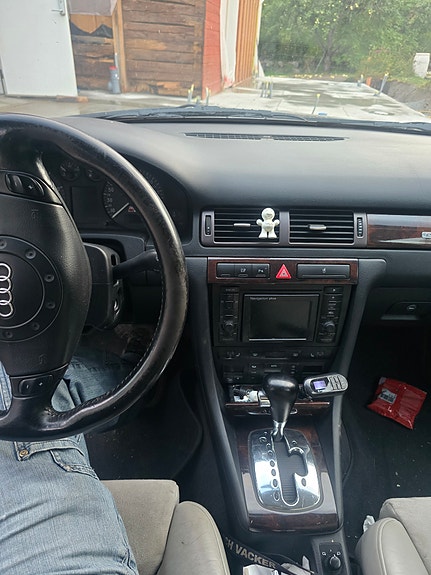 Audi S6 4 of 4