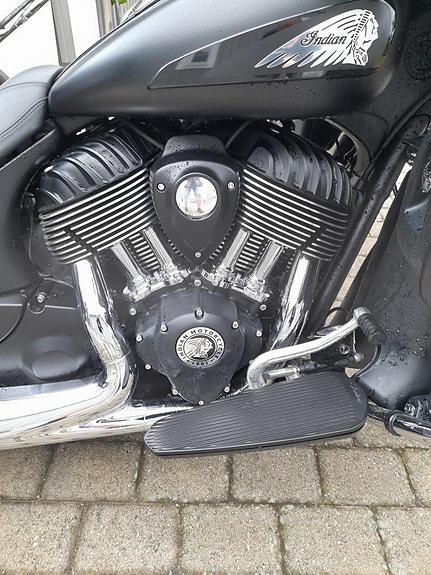 INDIAN Roadmaster Dark Horse 3 of 6