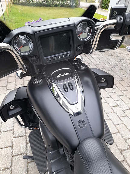 INDIAN Roadmaster Dark Horse 5 of 6