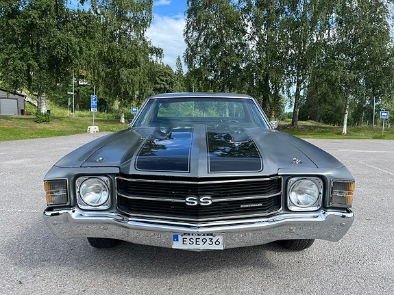 Chevrolet El Camino 2 of 5
