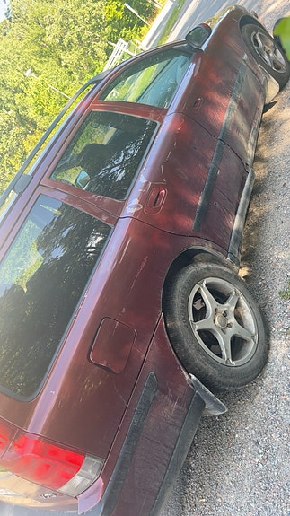 Volvo V70 2 of 4
