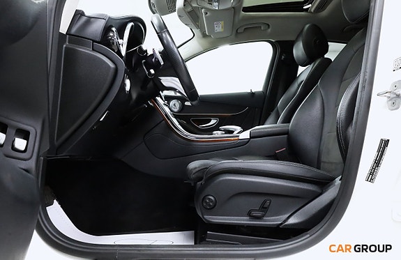 Mercedes-Benz GLC220 d 14 of 24