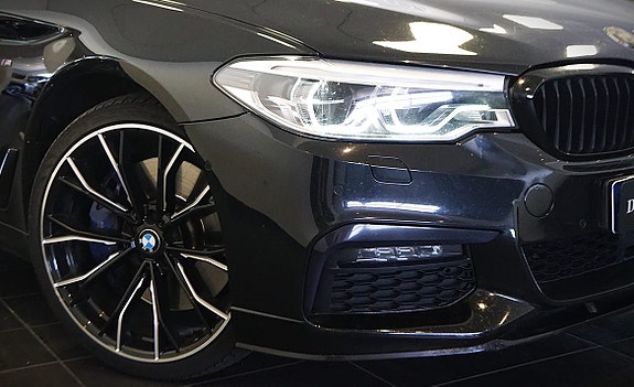 BMW 540i 2 of 5