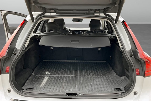 Volvo V90 Cross Country 9 of 9