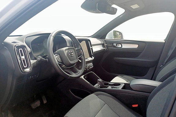 Volvo XC40 5 of 5