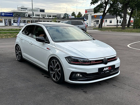 Volkswagen Polo 6 of 24