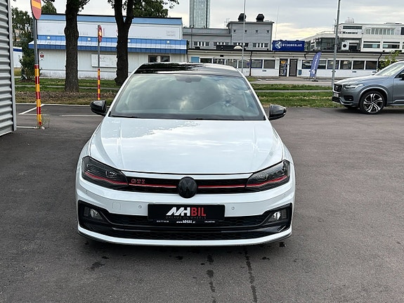 Volkswagen Polo 7 of 24