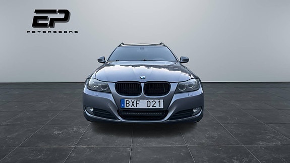 BMW 320d 2 of 11