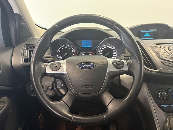 Ford Kuga 10 of 16