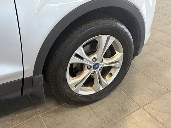 Ford Kuga 3 of 5